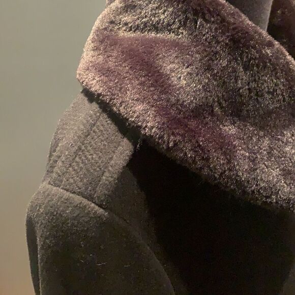 Talbots black wool blend detachable faux fur collar coat, size 14 - Picture 6 of 12